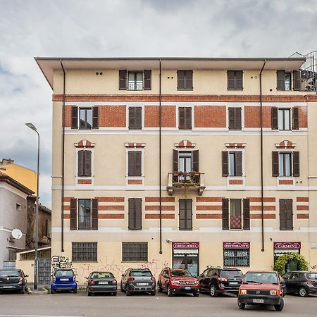 Life Is Beautiful Design Loft Navigli Romolo, Netflix, Wifi, Ac And Street Parking Apartment Милано Екстериор снимка