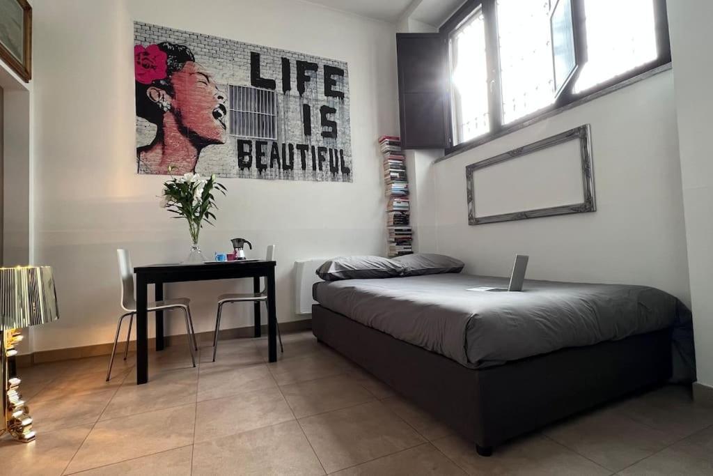 Life Is Beautiful Design Loft Navigli Romolo, Netflix, Wifi, Ac And Street Parking Apartment Милано Екстериор снимка
