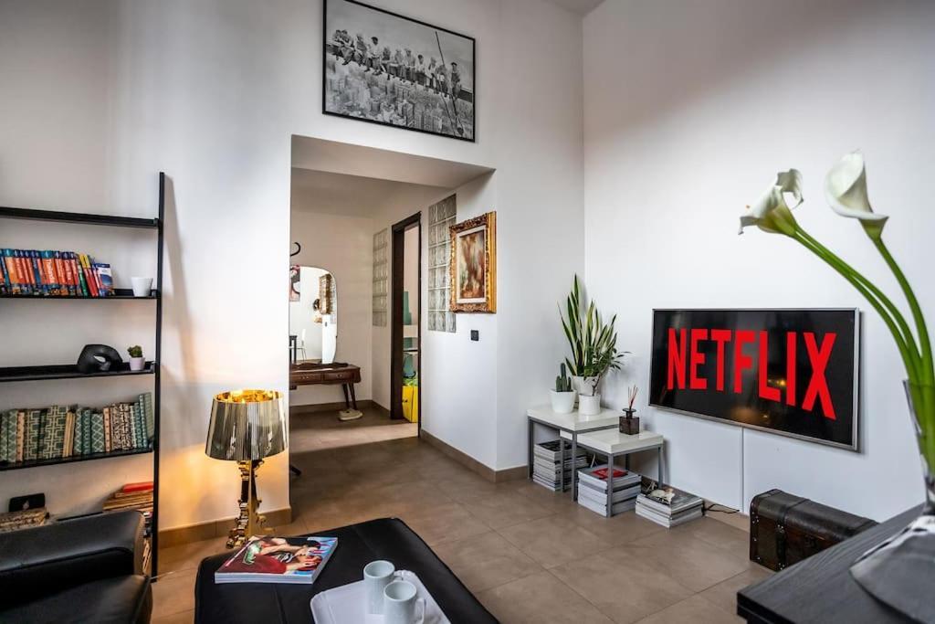 Life Is Beautiful Design Loft Navigli Romolo, Netflix, Wifi, Ac And Street Parking Apartment Милано Екстериор снимка