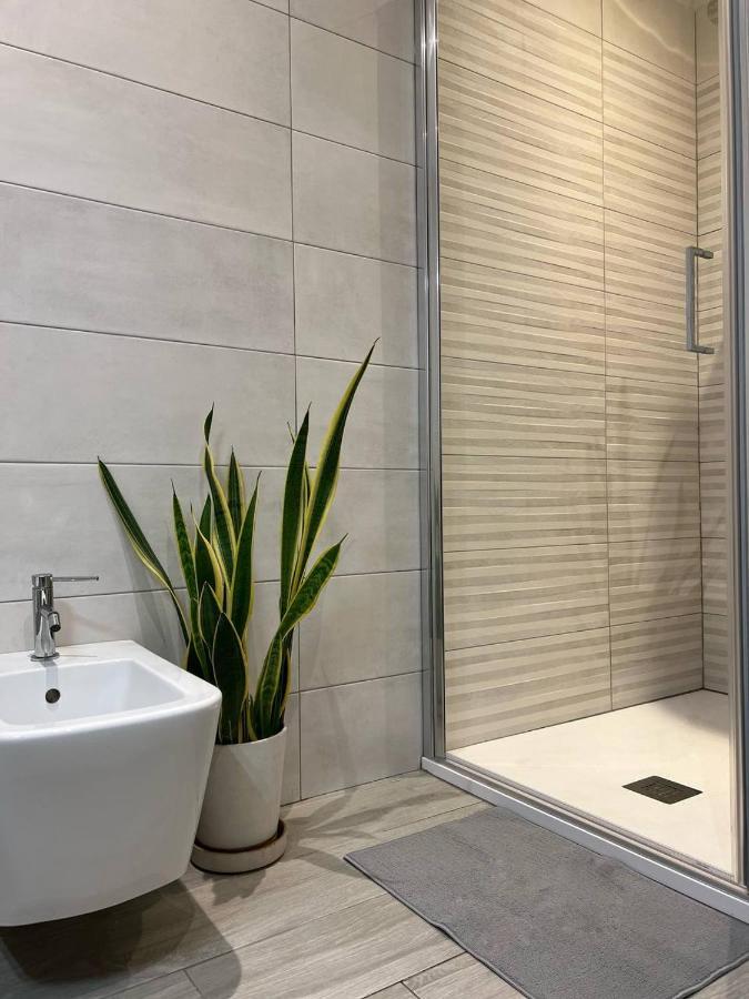 Life Is Beautiful Design Loft Navigli Romolo, Netflix, Wifi, Ac And Street Parking Apartment Милано Екстериор снимка